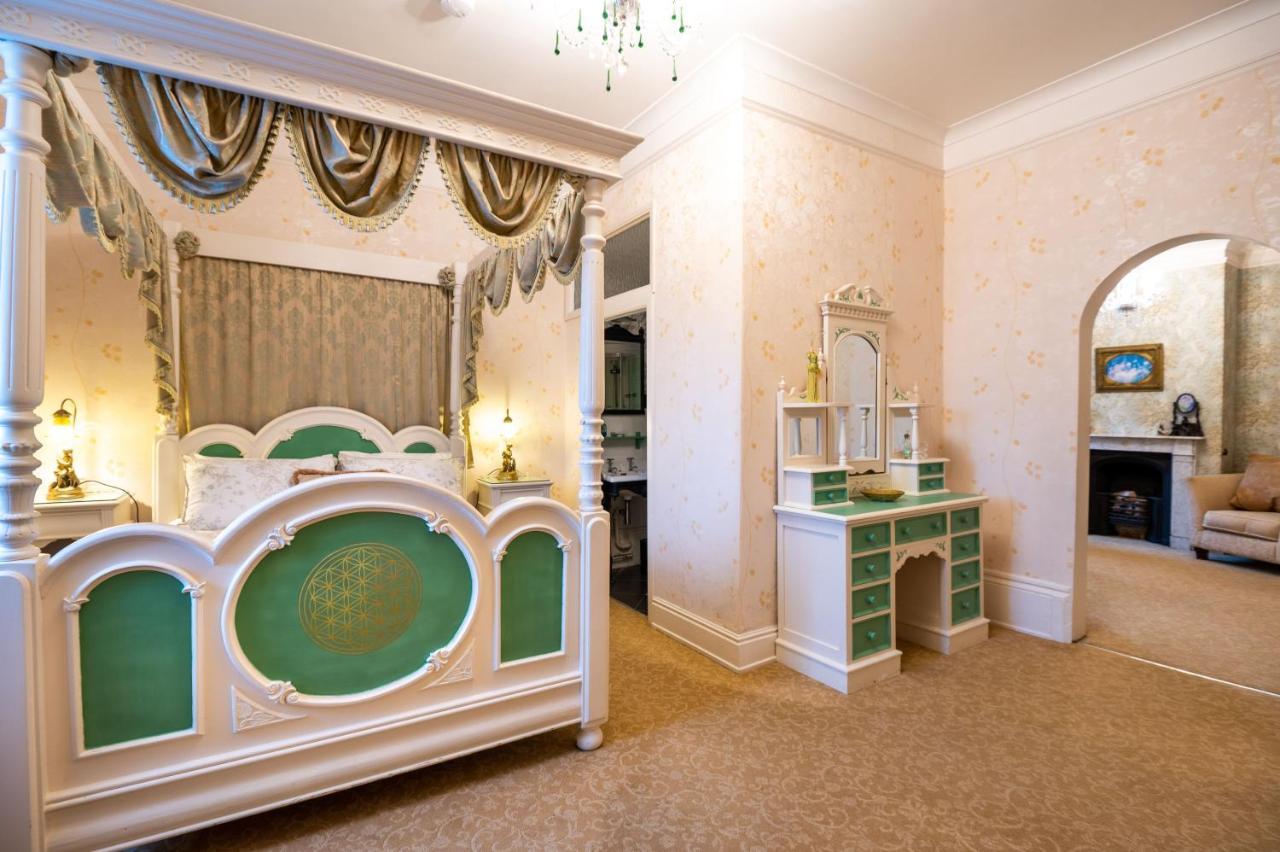 Enchanted Manor Niton Exterior foto