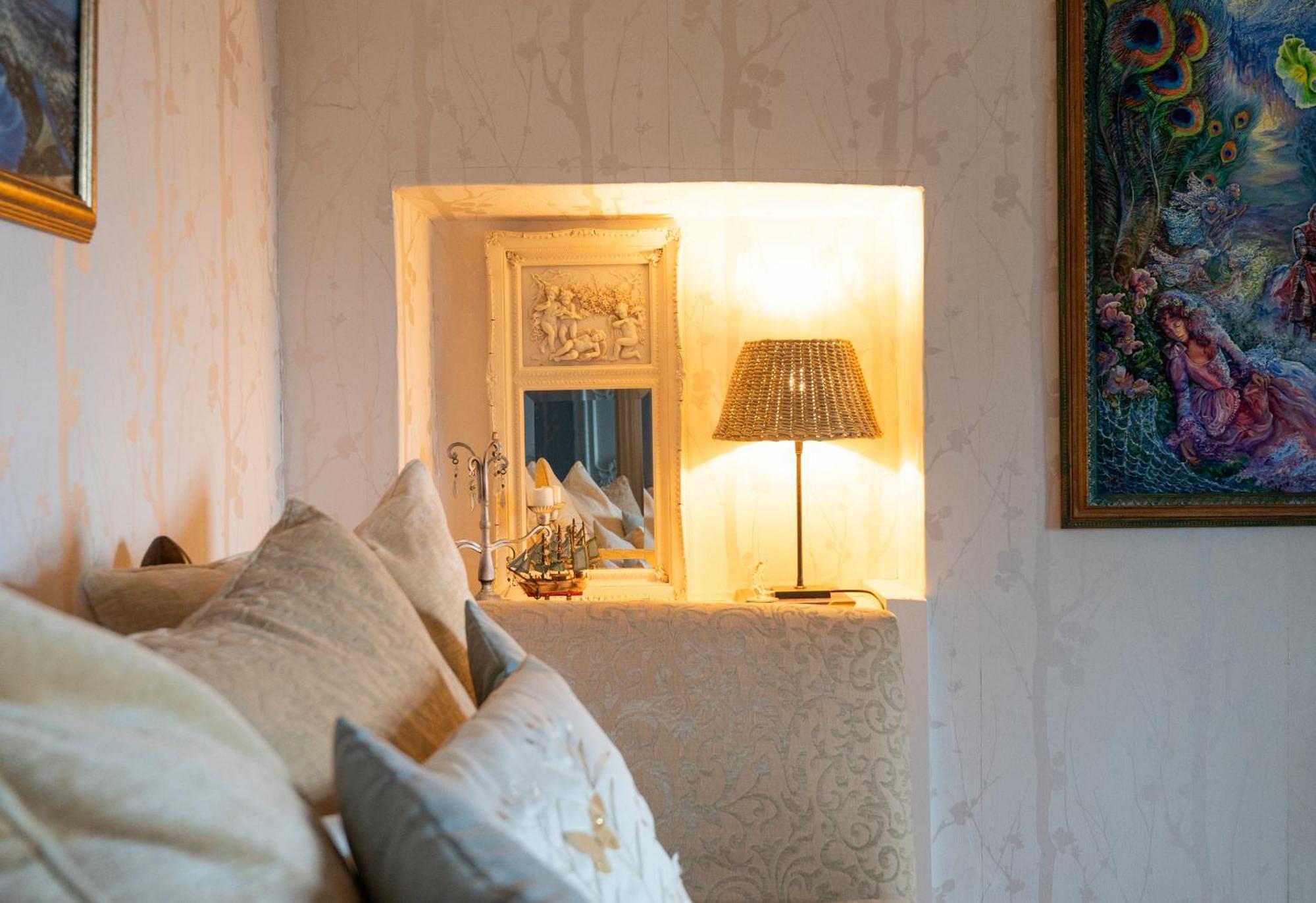 Enchanted Manor Niton Zimmer foto