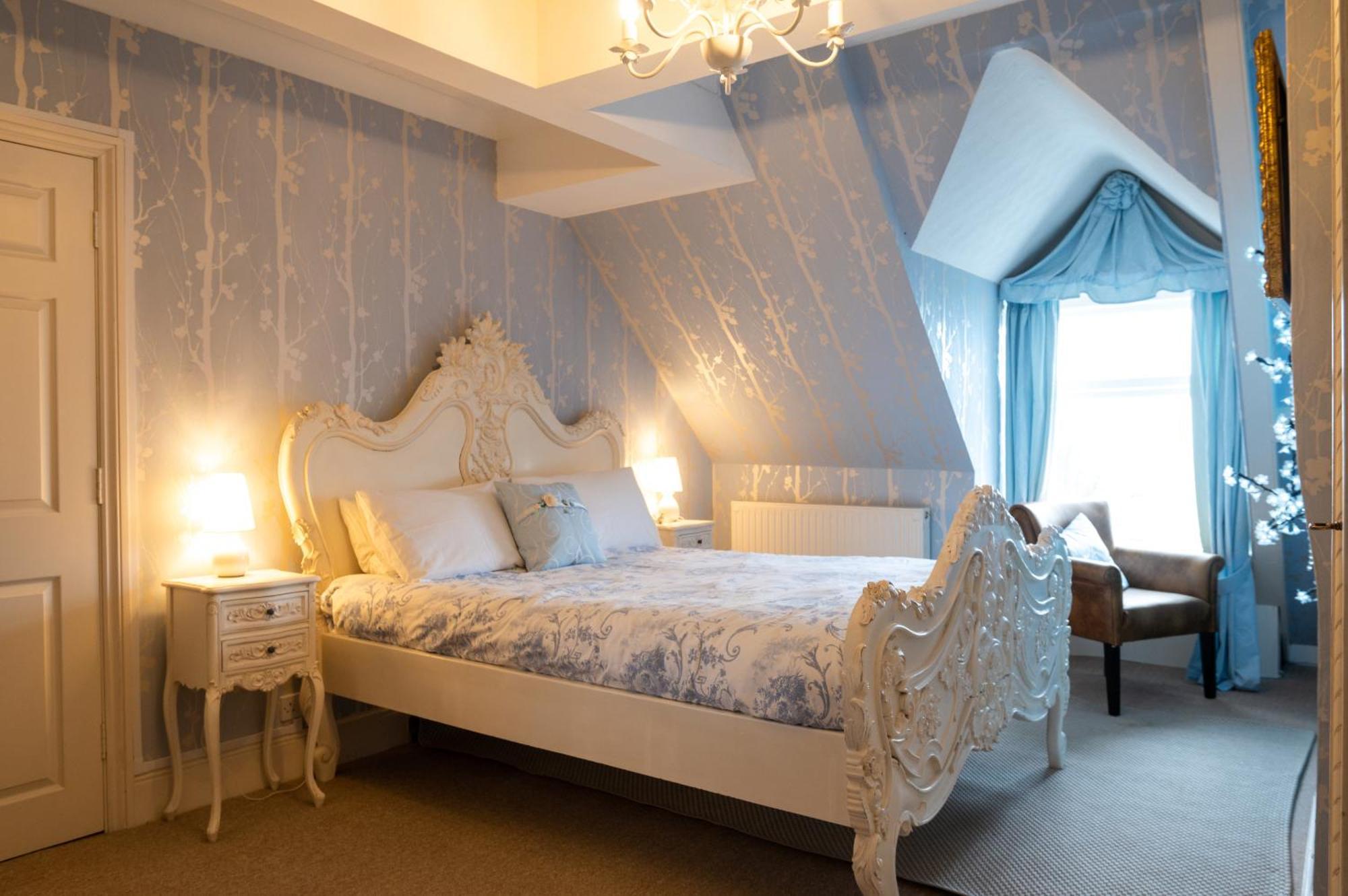 Enchanted Manor Niton Zimmer foto